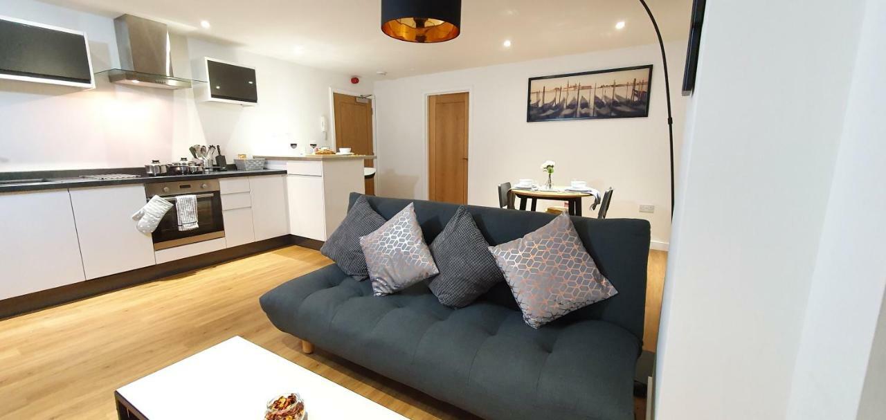 Northampton 2 Bedroom Town Centre Apartment Close To University, Hospitals, Brackmills Экстерьер фото
