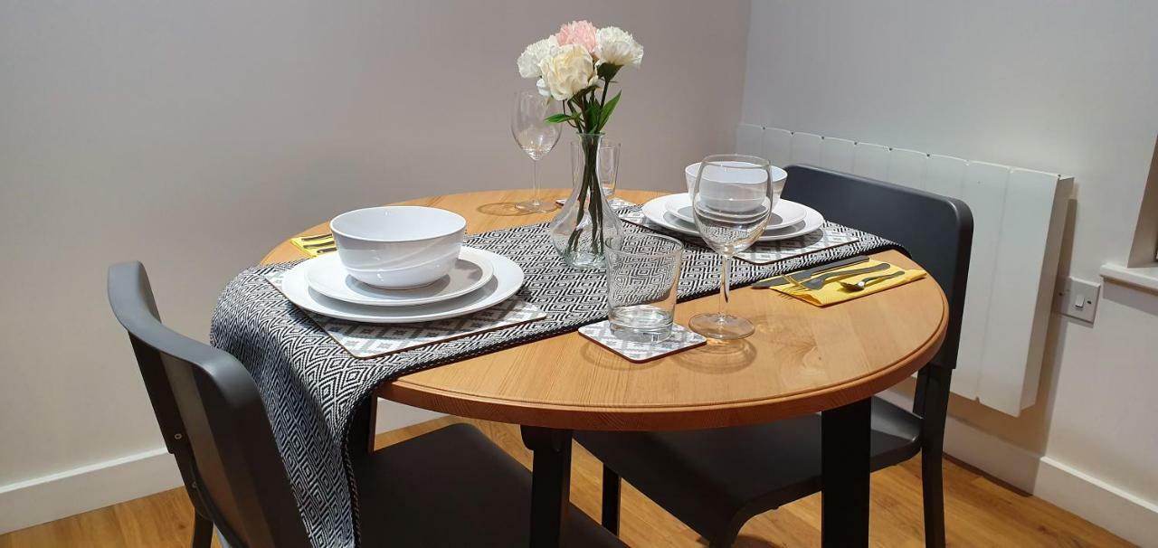 Northampton 2 Bedroom Town Centre Apartment Close To University, Hospitals, Brackmills Экстерьер фото