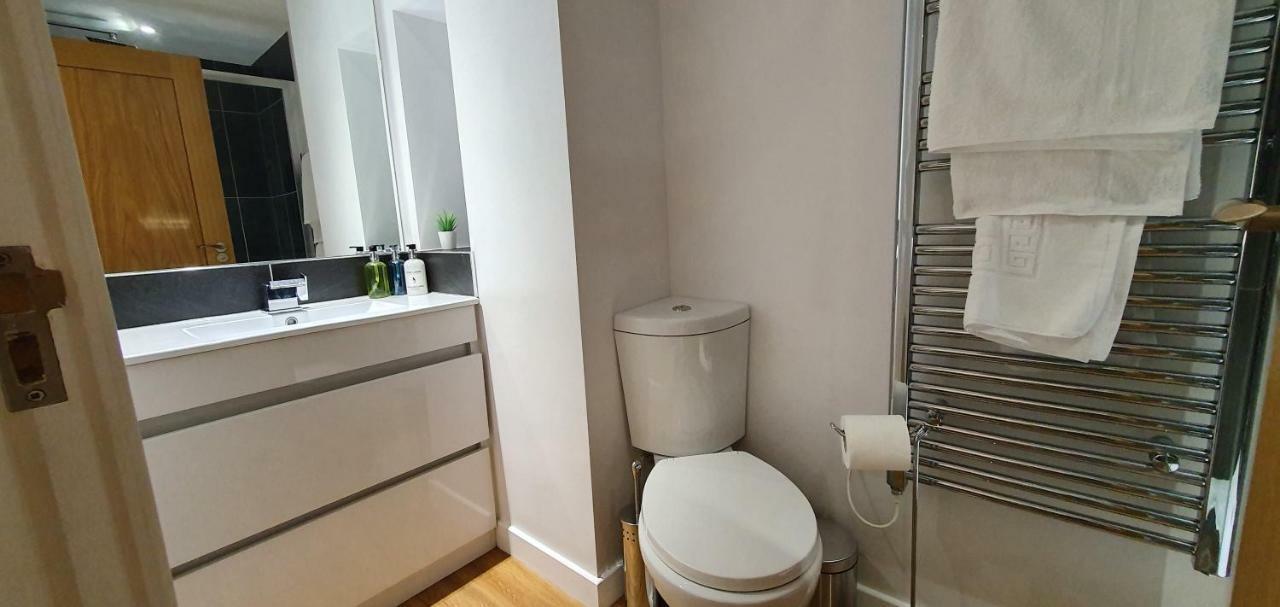 Northampton 2 Bedroom Town Centre Apartment Close To University, Hospitals, Brackmills Экстерьер фото
