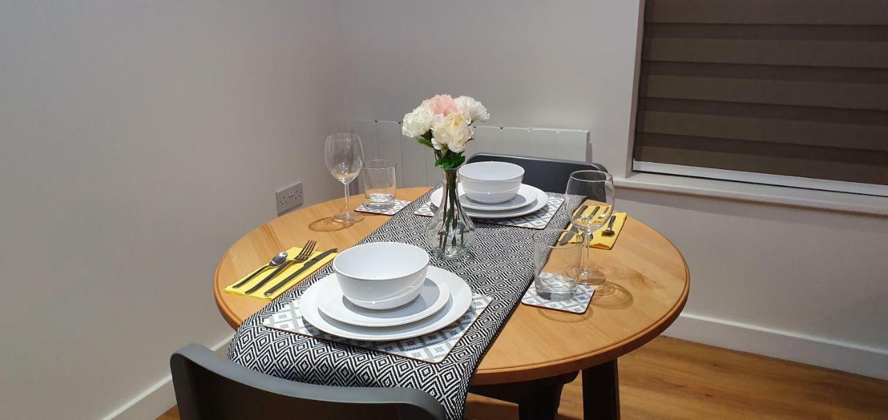Northampton 2 Bedroom Town Centre Apartment Close To University, Hospitals, Brackmills Экстерьер фото