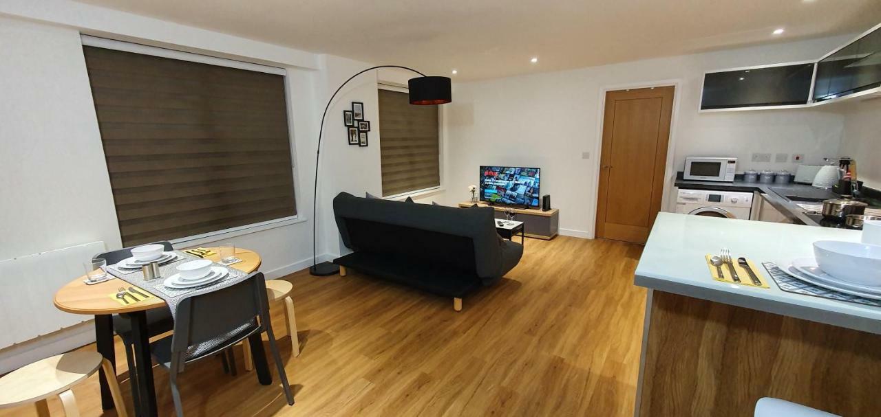Northampton 2 Bedroom Town Centre Apartment Close To University, Hospitals, Brackmills Экстерьер фото