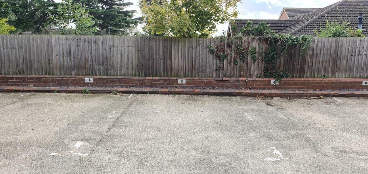 Northampton 2 Bedroom Town Centre Apartment Close To University, Hospitals, Brackmills Экстерьер фото